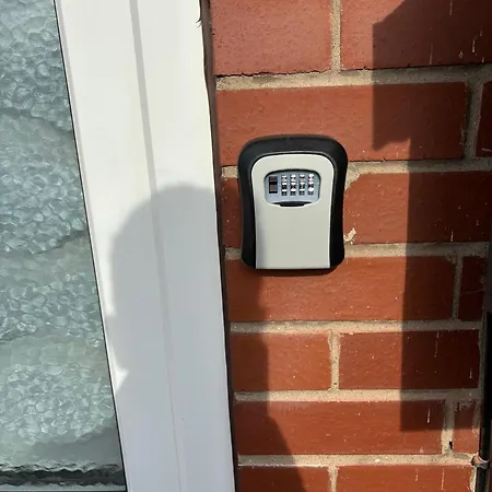 Modern & Cozy Gem - 10min To Center - Parking Apartmán